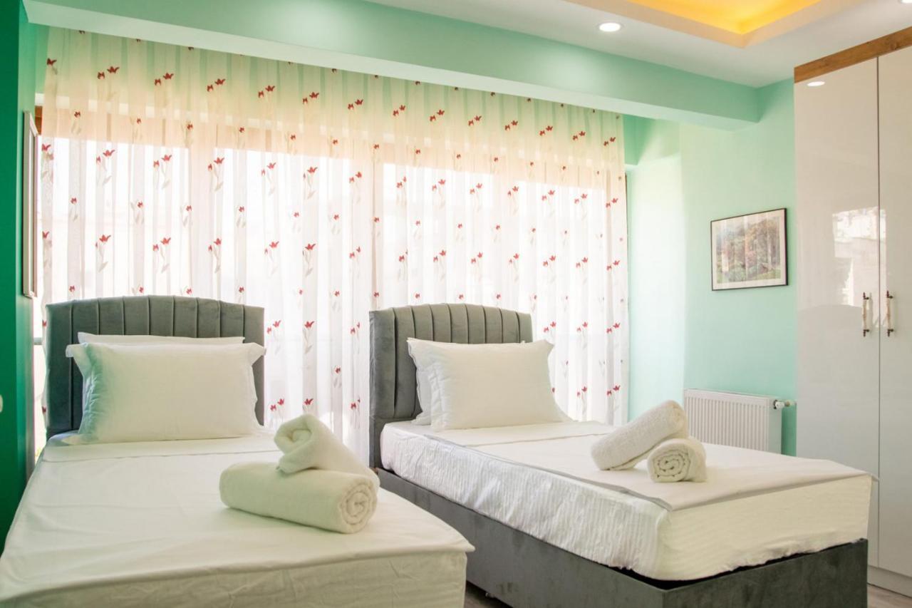 Flat With Great View And Central Location In Konak Izmir Exteriör bild