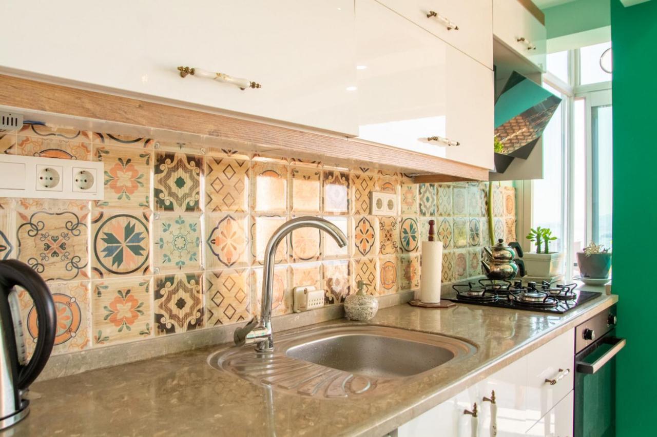 Flat With Great View And Central Location In Konak Izmir Exteriör bild