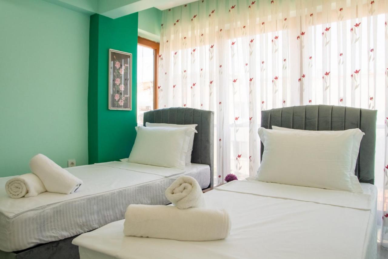 Flat With Great View And Central Location In Konak Izmir Exteriör bild